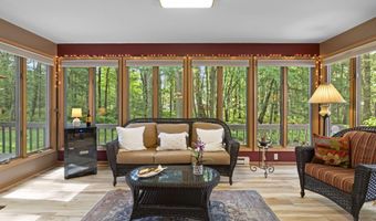 129 Woodbury, Blakeslee, PA 18610