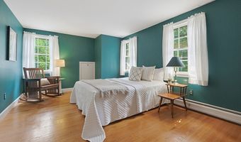 32 Thayer Farm Rd, Attleboro, MA 02703
