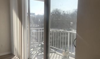 4520 KING St 706, Alexandria, VA 22302