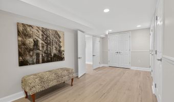 5907 CONWAY Rd, Bethesda, MD 20817