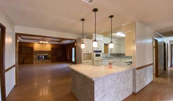 507 E Fannin St, De Kalb, TX 75559