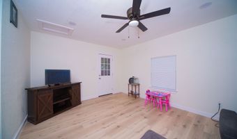 107 W Purdom Ave, Alvarado, TX 76009