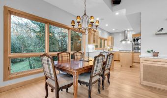 18 Belvidere Rd, Atlantic Highlands, NJ 07716