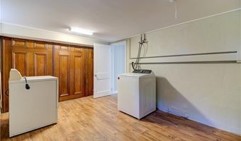 6 Pine Ln, Johnston, RI 02919