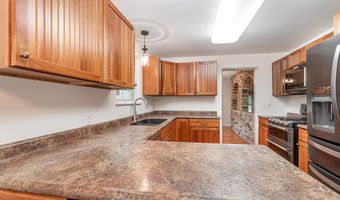 1027 W Superior St, Alma, MI 48801