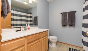 2010 2nd Ave SE, Altoona, IA 50009