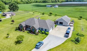 9903 Vermilion Rd, Amherst, OH 44001