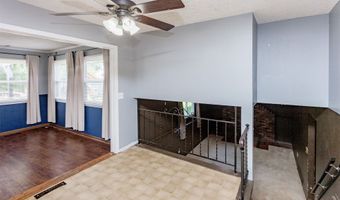 202 11th Ave NW, Altoona, IA 50009