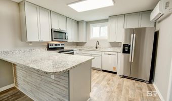 108 W 14th St, Bay Minette, AL 36507