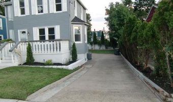 210 Merritt Ave, Bergenfield, NJ 07621