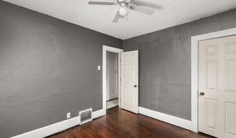 1427 Mattern Ave, Des Moines, IA 50316
