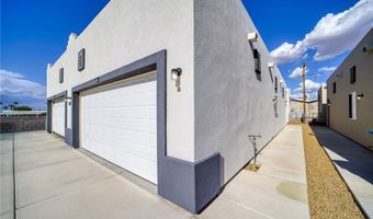 1632 Shamrock Rd, Bullhead City, AZ 86442