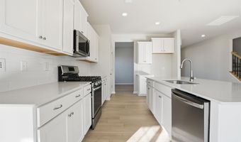 738 N Iron Hill St, Boiling Springs, SC 29316