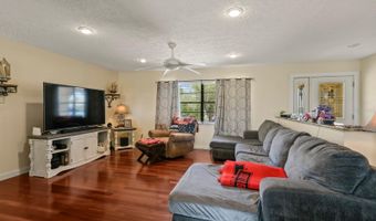 744 FLAMINGO Dr, Apollo Beach, FL 33572
