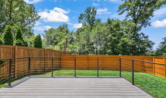 924 28TH St S, Arlington, VA 22202