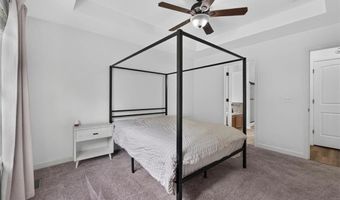 16913 Juniper Dr, Basehor, KS 66007