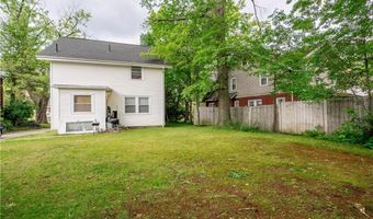 531 Fernwood Dr, Akron, OH 44320