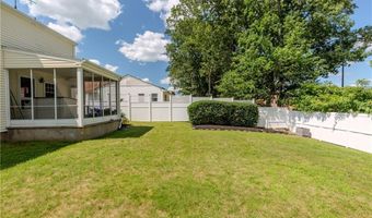 19 Longue Vue Ave, North Providence, RI 02904