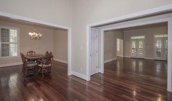151 Mockingbird Ln, Atmore, AL 36502