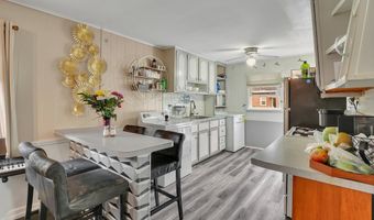 197 Dupont Pl, Bridgeport, CT 06610