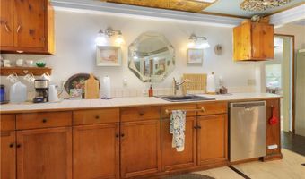 5123 4th Ave, Andover, OH 44003