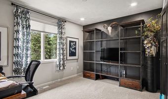 904 S Patrician Ct, Brandon, SD 57055