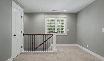 547 Roundtree Dr NE, Ada, MI 49301