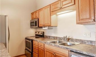 8372 Lower 138th Ct, Apple Valley, MN 55124