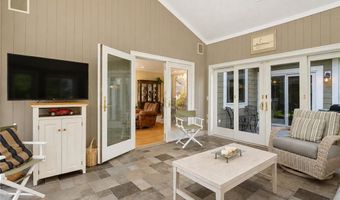 36 Overlook Dr 36, North Kingstown, RI 02852
