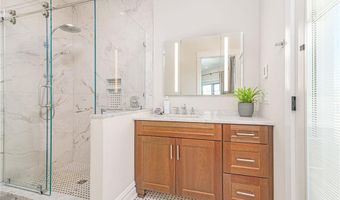 10 Coulter St, Jamestown, RI 02835