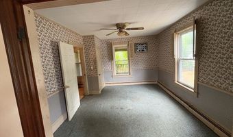 2-4 Elmwood St, Amesbury, MA 01913