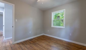 428 PINE Ln, Anniston, AL 36206