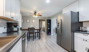3030 N MORRISON St, Appleton, WI 54911