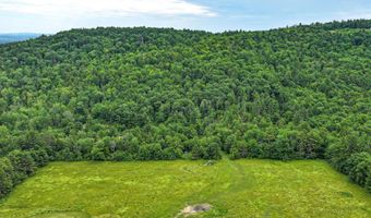 34 Cricket Ln, Sebago, ME 04029