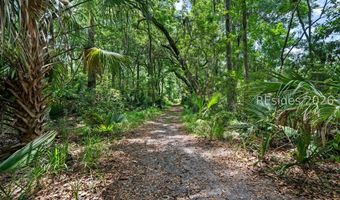 5 Hackamore Dr, Bluffton, SC 29910