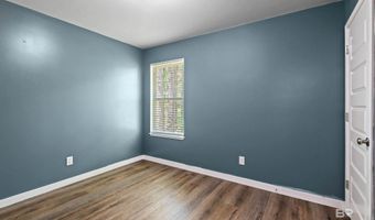 10 Middleton Ln, Atmore, AL 36502