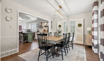 1527 Glenking Ln, Alliance, OH 44601