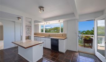 47-505 Lulani St, Kaneohe, HI 96744