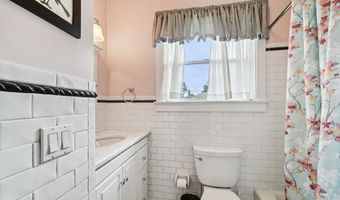 140 S DAVIS Ave, Audubon, NJ 08106