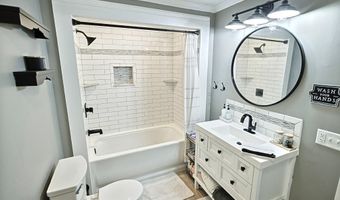 6927 YORK Rd, Abbottstown, PA 17301