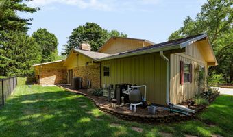 8852 Ridge Hill Dr, Indianapolis, IN 46217