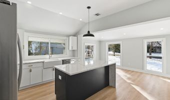 630 E Bay Ave, Barnegat, NJ 08005