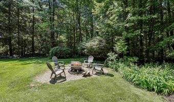 17 Candlewood Dr, Amherst, NH 03031
