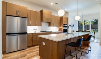 3110 Creighton Dr, Charlotte, NC 28205