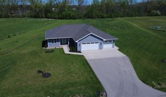 6478 MAIN St, Abrams, WI 54101