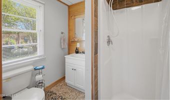 296 Sixth St, Ayden, NC 28513