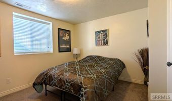 6315 E Chartwell Gdns, Ammon, ID 83406