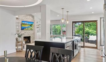8312 140th Street Ct, Apple Valley, MN 55124