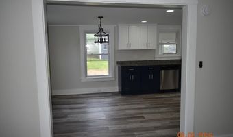 12 Whitten St, Allenstown, NH 03275