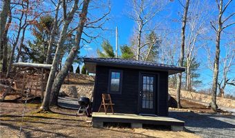 17 Jamaica Way, North Kingstown, RI 02852